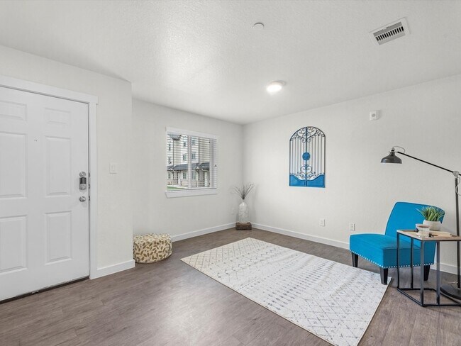 Building Photo - 12603 Telge Rd