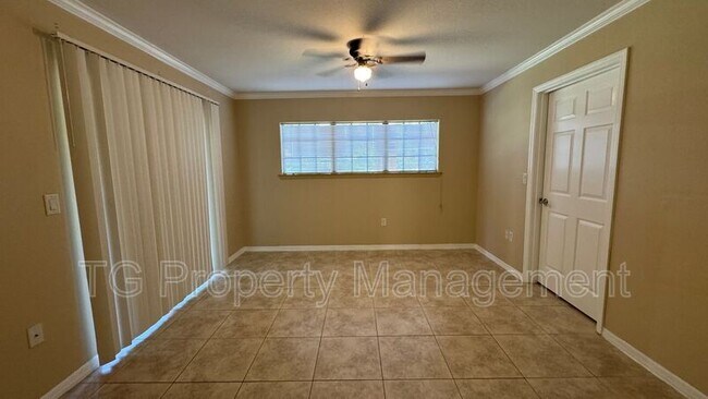 Foto del edificio - 10150 Belle Rive Blvd