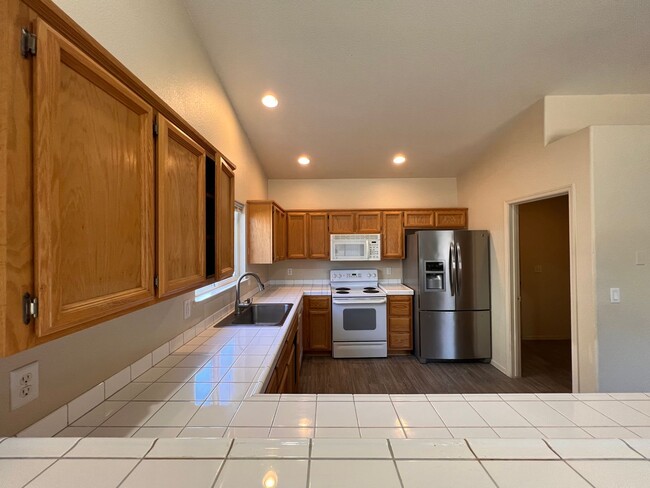 Building Photo - Great 3 bedroom Fernley home located in th...