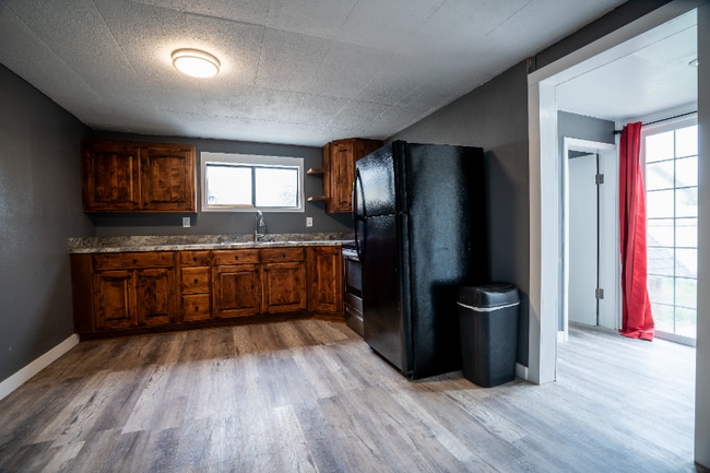 Foto del edificio - 41 Riverside Rd S