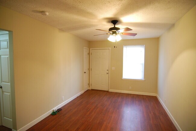 Foto del edificio - Renovated East Nashville Duplex!