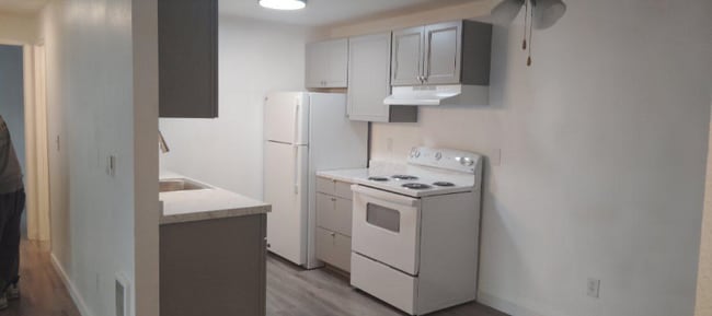 Photo - 17420 SW Shaw St Apartment