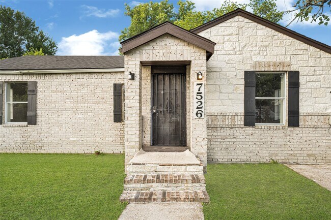 Foto del edificio - 7526 Bywood St
