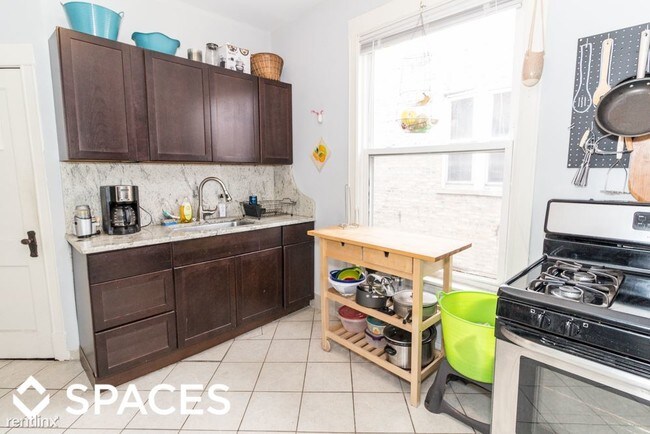 Foto del edificio - 2952 W Altgeld St