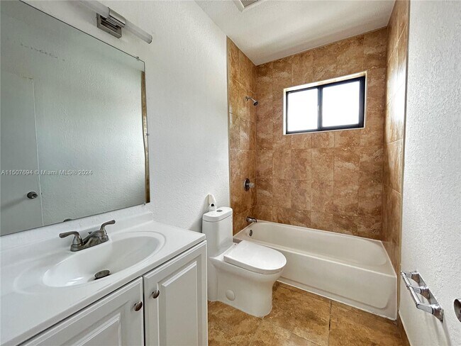 Foto del edificio - 875 80th St