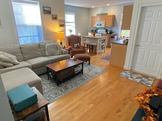 Foto del edificio - 1218 Cambridge St