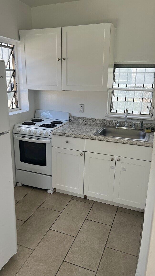 Foto del edificio - 5727 SW 5th Ter