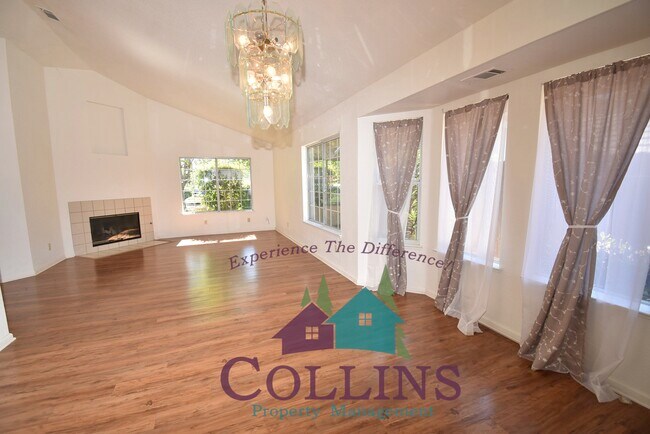 Foto del edificio - 505 Adriana Pl