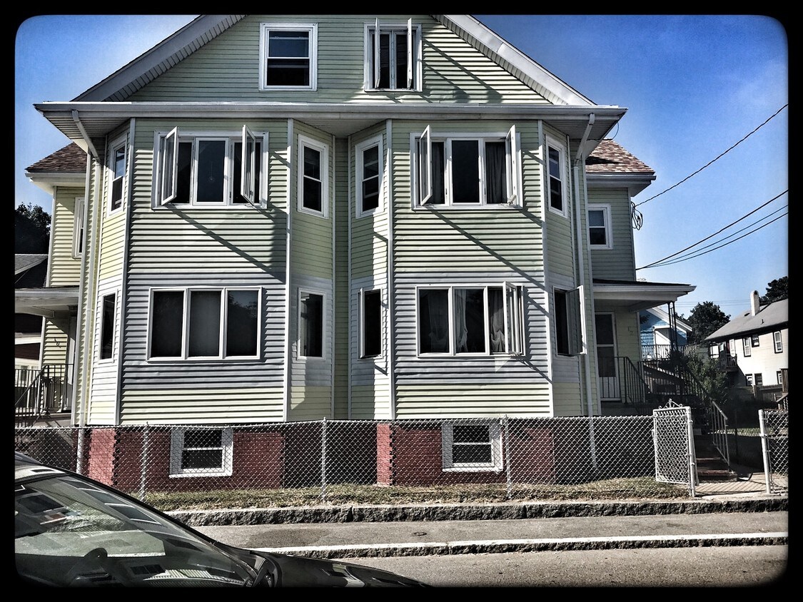 12 Addison St, Gloucester, MA 01930 Apartments in Gloucester, MA