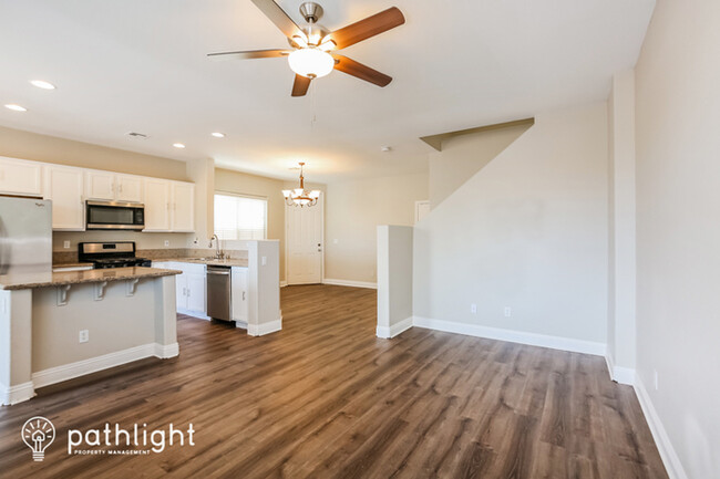 Building Photo - 6532 Butterfly Sky Street, North Las Vegas...