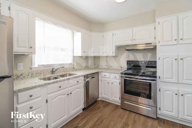 Building Photo - 4211 Bramlet Pl