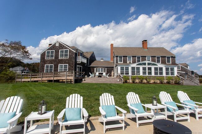 Foto del edificio - 10 Old Fenwick Rd