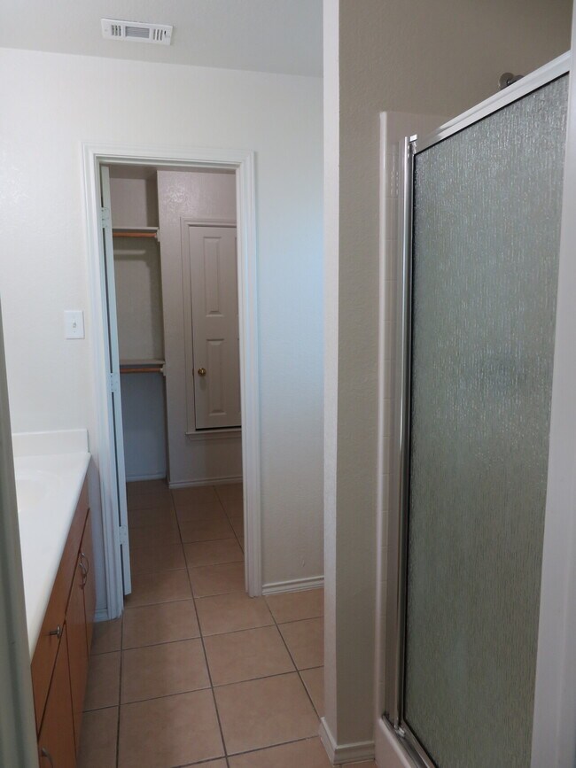 Foto del edificio - 5707 Allstar Ct
