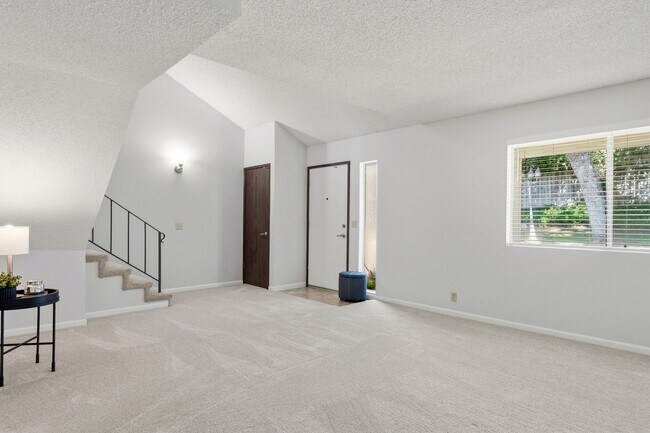 Foto del edificio - 7235 Cinnamon Cir