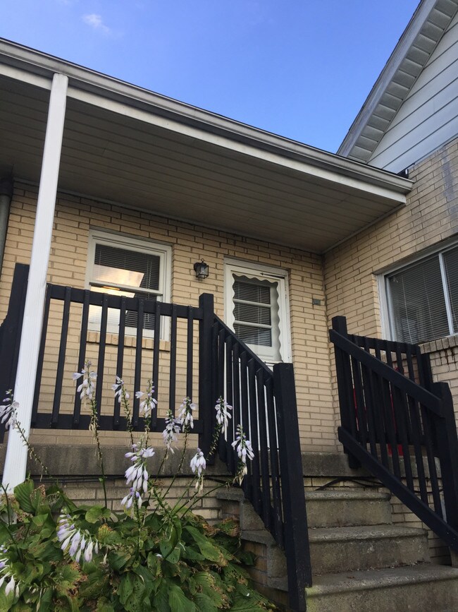 Crawford Ave Apartments Condo for Rent in WV