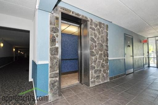 Building Photo - 3435 3rd Ave N