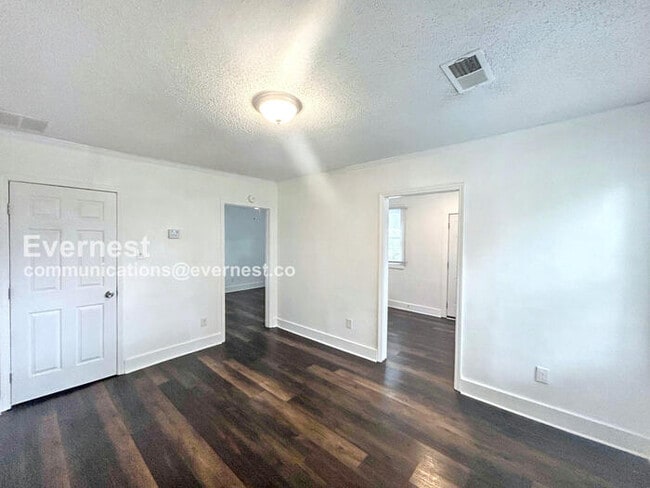 Building Photo - 1082 Palmetto Ave