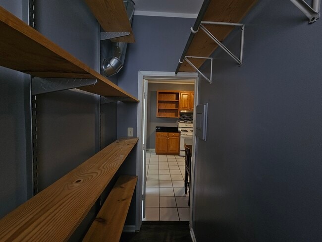 Building Photo - 4517 S Hermitage Ave