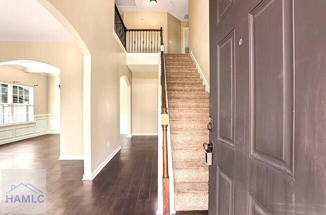 Building Photo - 763 English Oak Dr