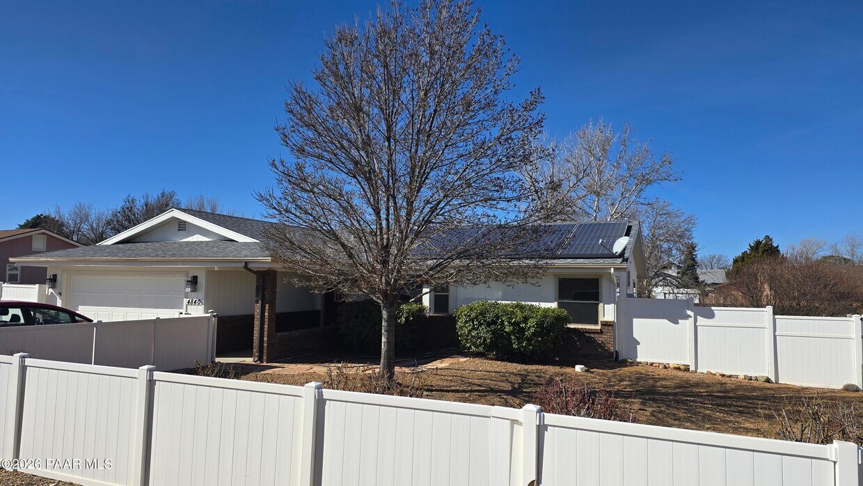 Building Photo - 4840 N Agua Fria Dr