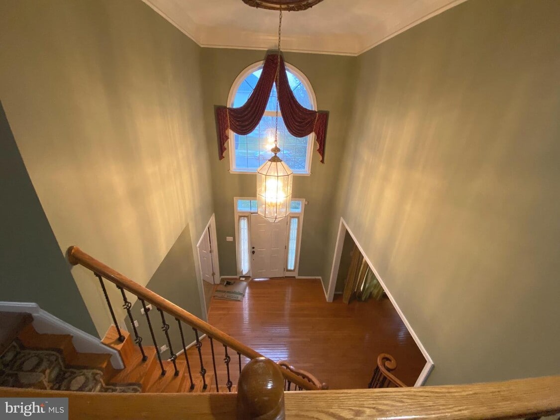 12277 Scarlet Maple Dr, Gainesville, VA 20155 House for Rent in