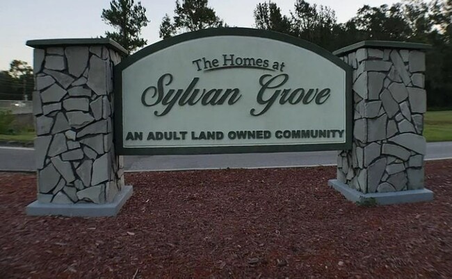Building Photo - 55+ Community Brooksville / Sylvan Grove