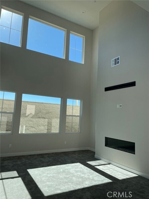 Foto del edificio - 120 Edna Pkwy