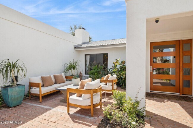 Foto del edificio - 16213 N 63rd Pl