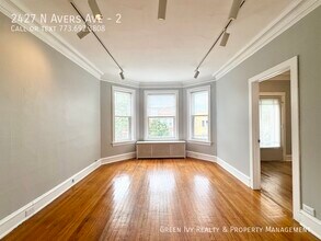 Building Photo - 2427 N Avers Ave