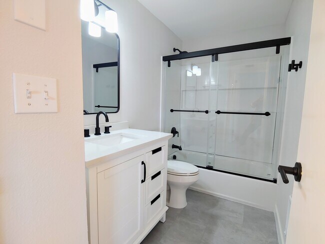 Foto del edificio - 16850 SW Gleneagle Dr