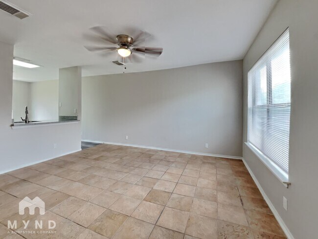 Building Photo - 5011 Kenton View