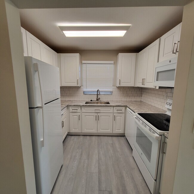 Foto del edificio - 4545 NW 2nd St