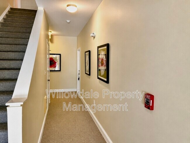 Foto del edificio - 204 Savannah Ridge Rd