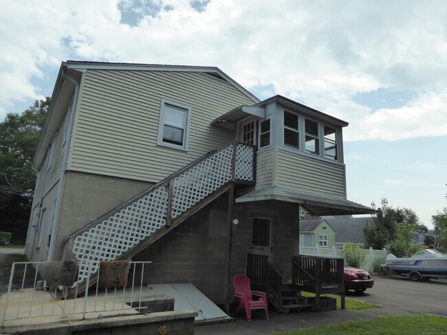 Building Photo - 11 Hamre Ln