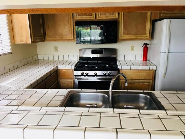 Foto del edificio - Prime Location Richmond Marina Townhouse