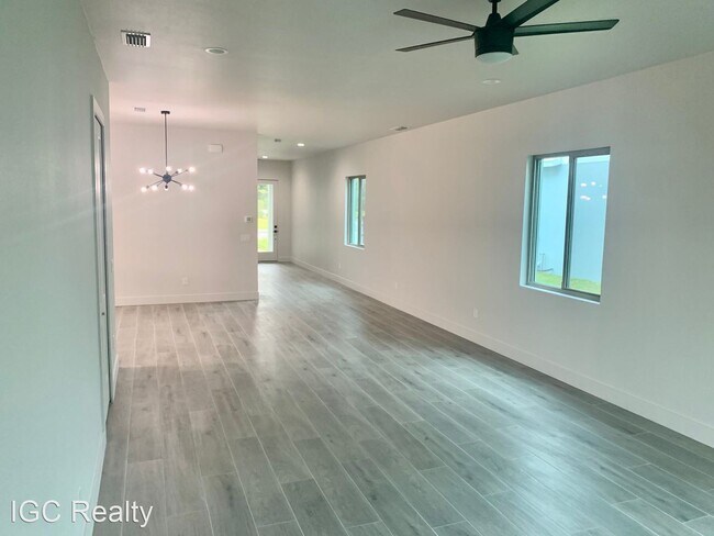 Foto del edificio - 4 br, 3.5 bath House - 2158 Country Club Rd