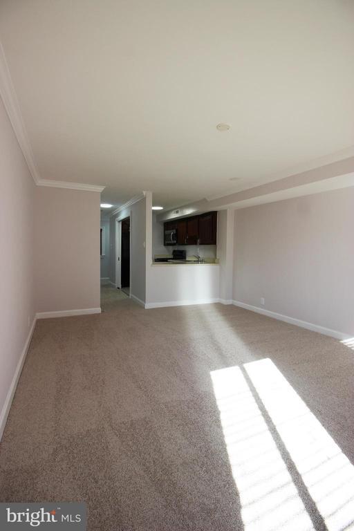 Foto del edificio - 1218 Eton Ct NW