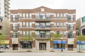 Building Photo - 1919 S Michigan Ave