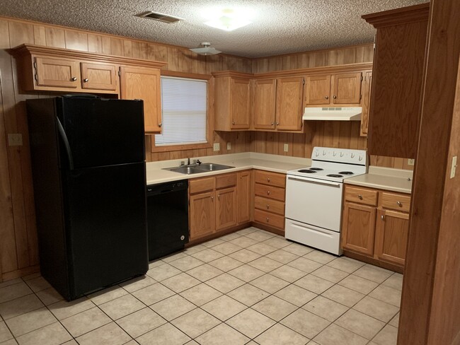 Kitchen - 1109 N Church St