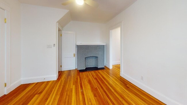 Building Photo - 58 Wilbur St