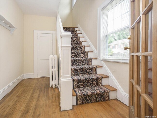 Foto del edificio - 264 Forest Ave