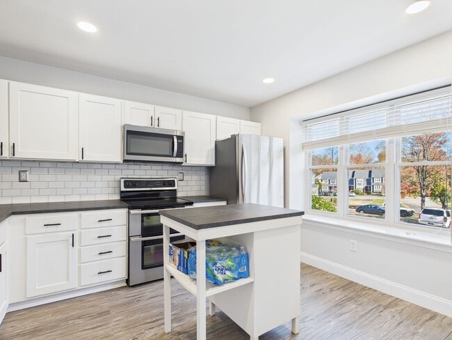 Building Photo - 10014 Joppa Pl