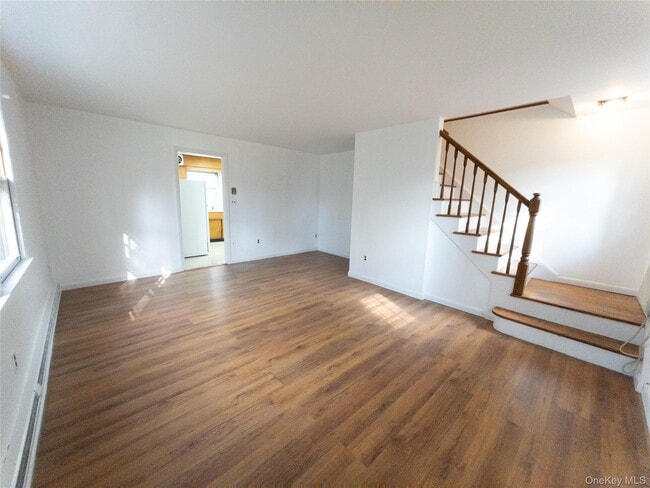 Building Photo - 122 Titicus Rd