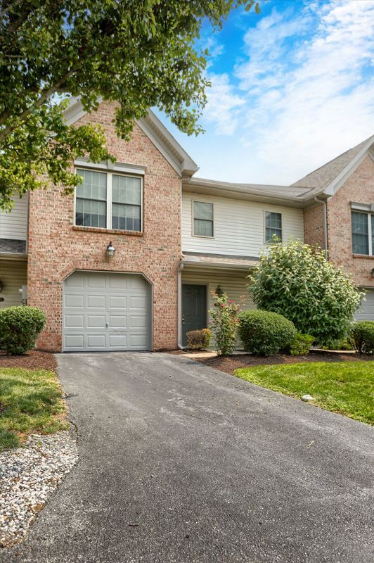 Building Photo - 453 Waverly Woods Dr
