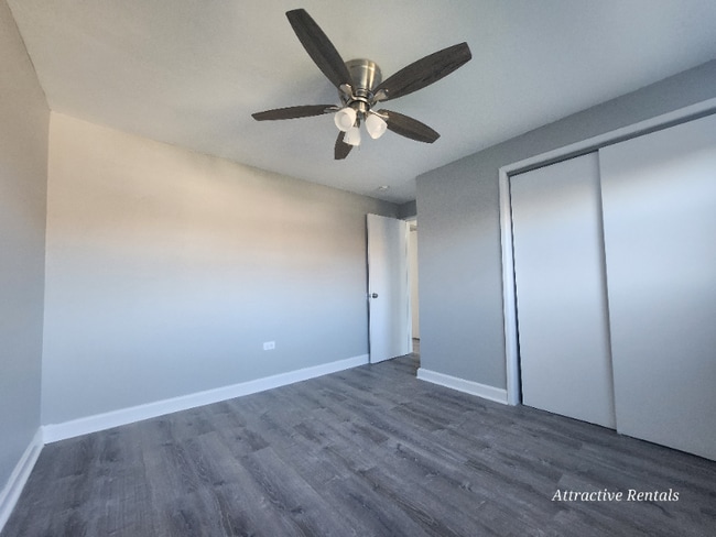 Building Photo - 2113 W 119th St