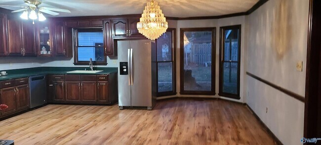 Foto del edificio - 4830 Kyle Ln NW