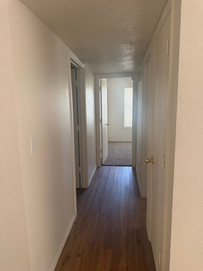 Foto del edificio - 3716 Rancher Loop NE