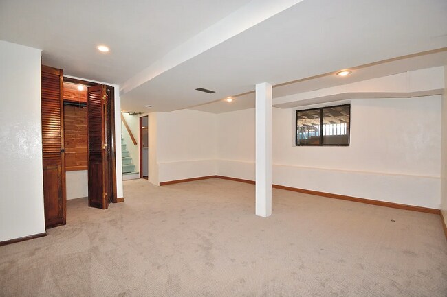 Foto del edificio - 316 Artist Rd