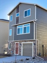 Building Photo - 874 Grissom Dr.