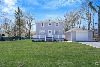 Building Photo - 2939 N Wading River Rd